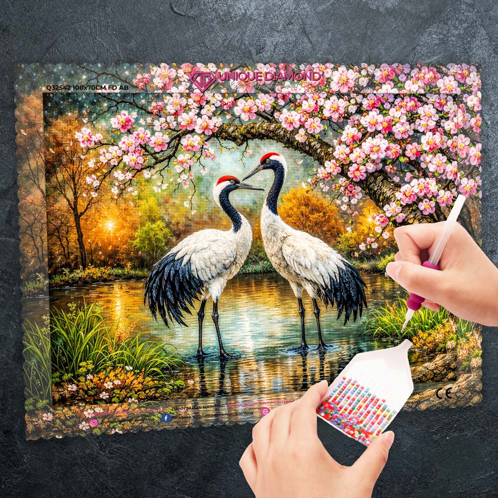5D Diamond Painting – Kranichpaar Akira & Sora im Blütenzauber
