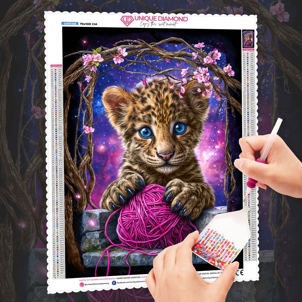 5D Diamond Painting – Leo & das rosa Wunderknäuel Unique-Diamond