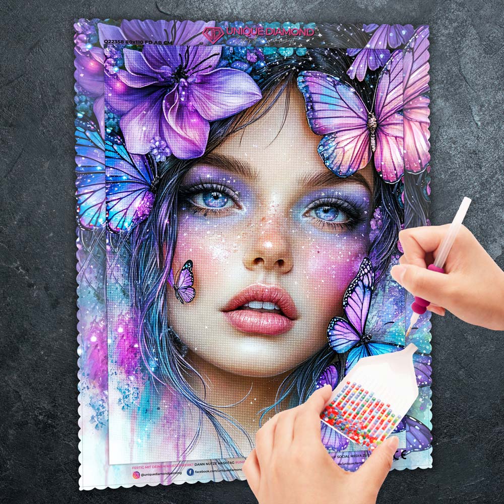 5D Diamond Painting – Liora im Schmetterlingshauch Unique-Diamond