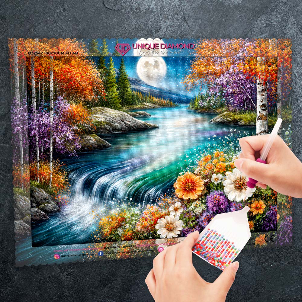 5D Diamond Painting – Mondlicht über Blütenkaskaden
