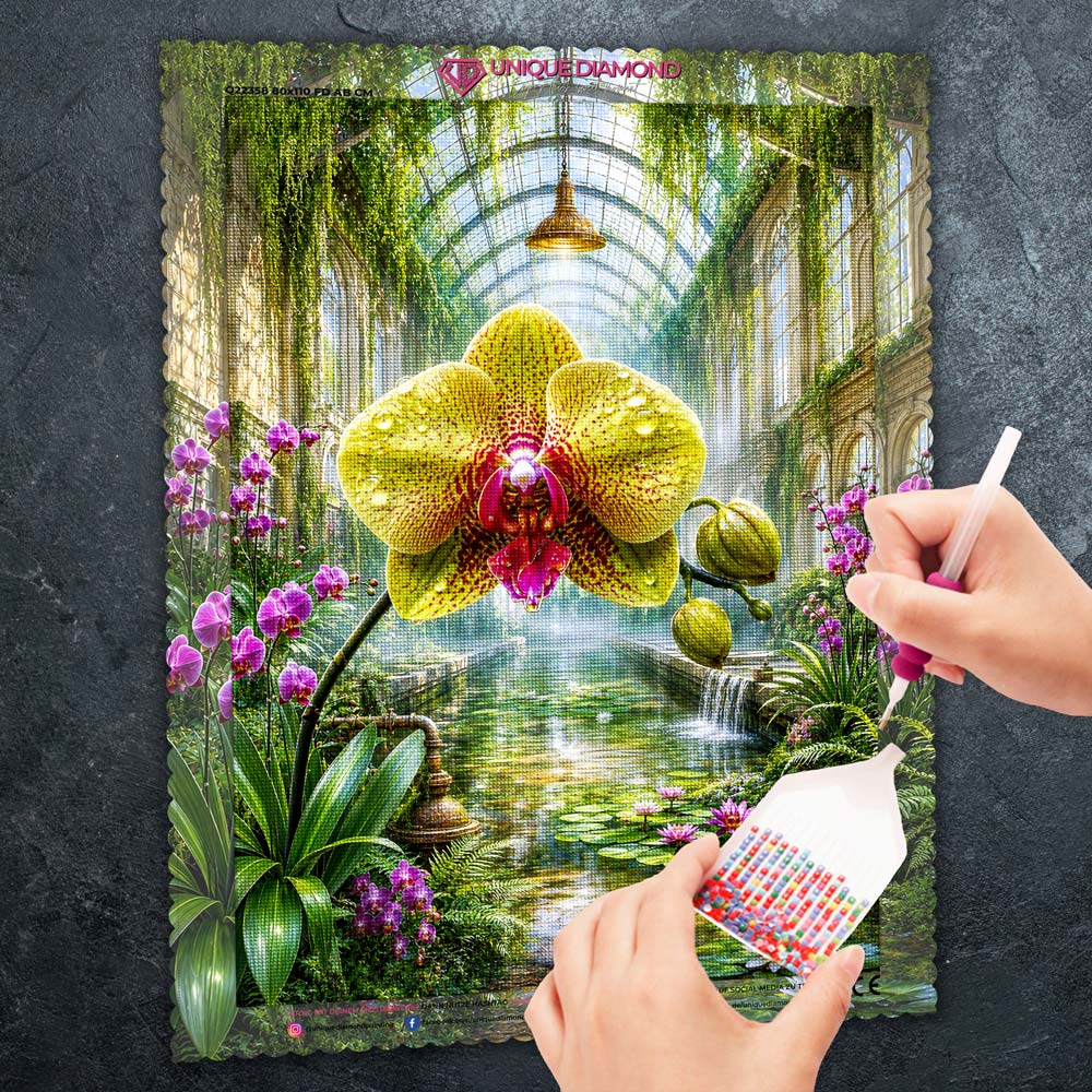 5D Diamond Painting – Smaragdorchidee im Glashaus der Ewigkeit