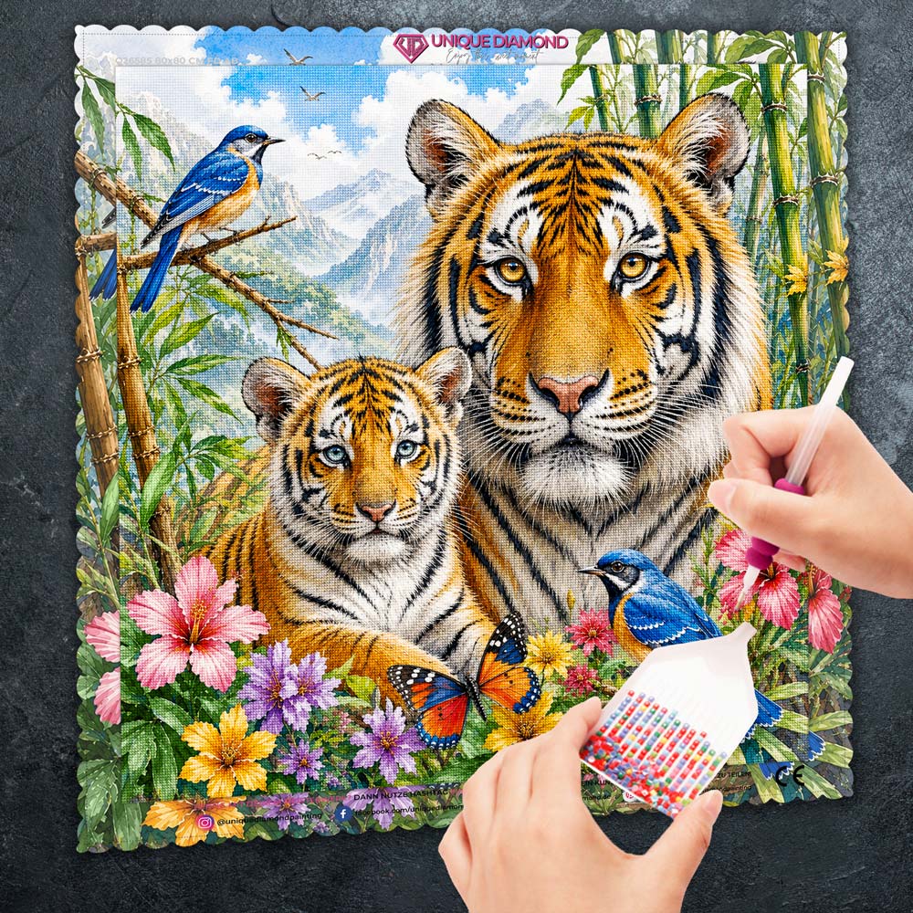 5D Diamond Painting – Tigerfamilie im Blütenbambus