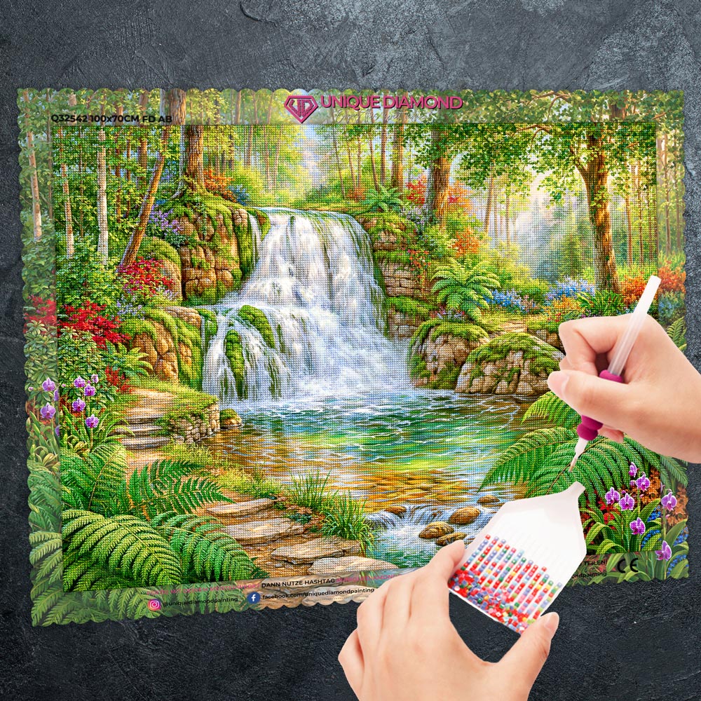 5D Diamond Painting – Verborgene Oase im Zauberwald