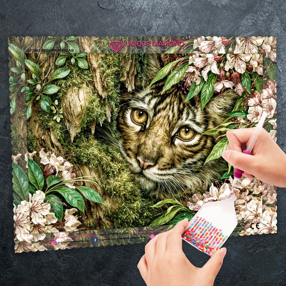 5D Diamond Painting – Verborgener Blick des Dschungeltigers